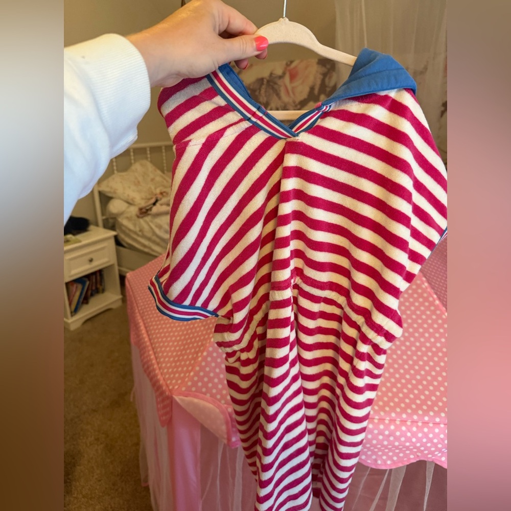 Girls mini boden swim coverup